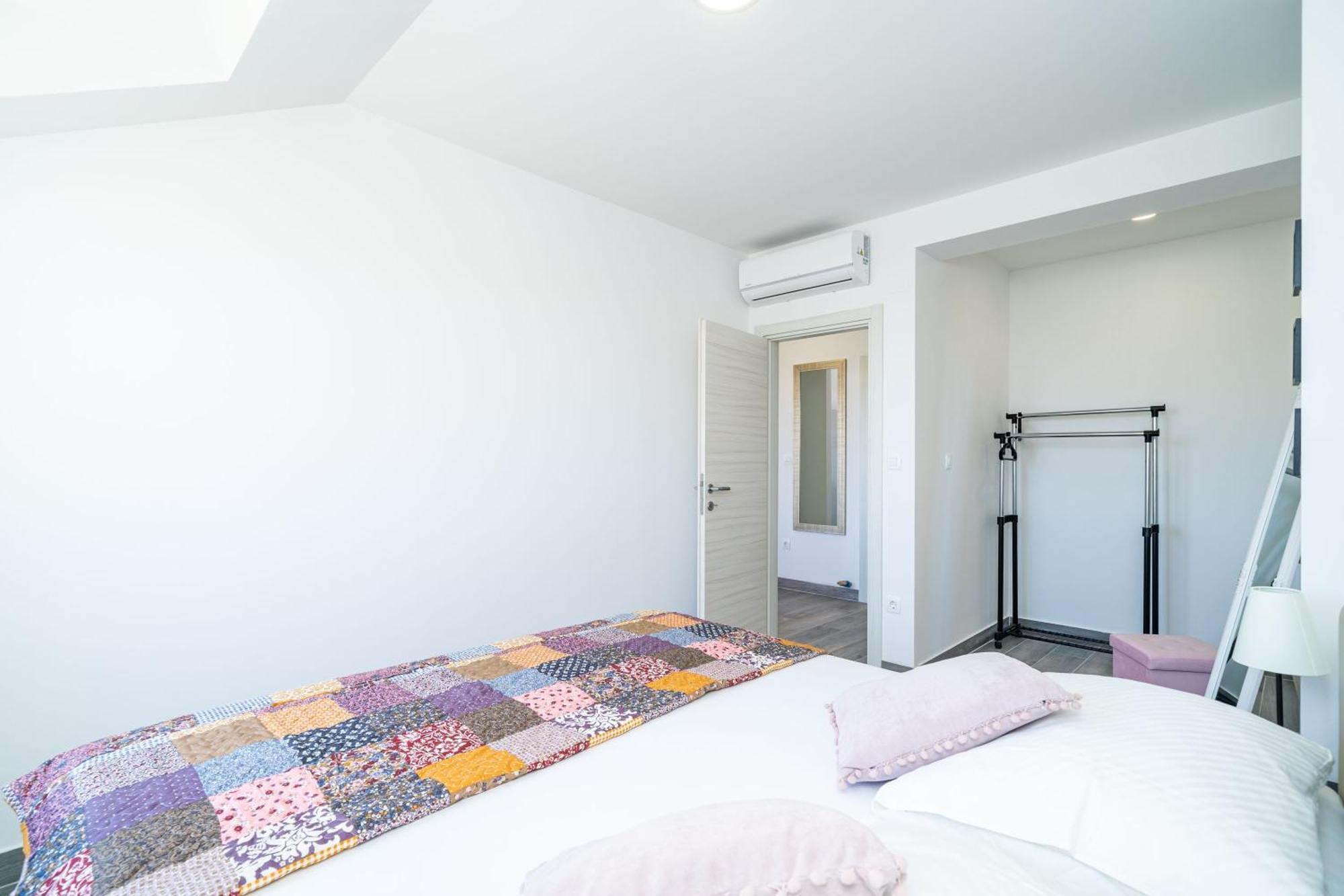 Apartments Amalija Čilipi Habitación foto